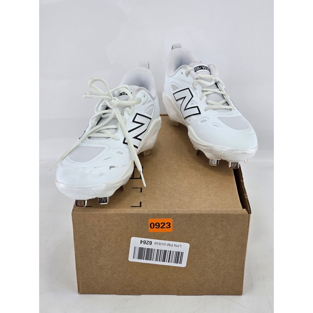New Balance Fresh Foam Velo v3 Softball Cleats Womens 7 White SMVELOW4 - Good